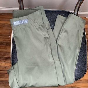 Medium Grunt Style Army Green Pocket Leggings